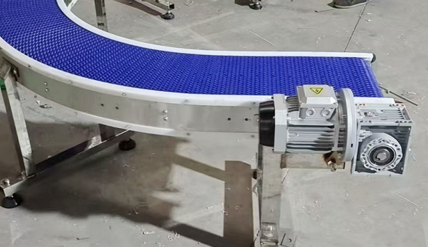 直線式柔性輸送線工作原理及特點(diǎn)